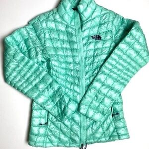 North face thin puffer jacket